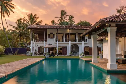 Lovely Lakeside Villa With Large Pool Poolside Dining