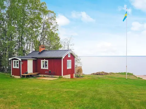 2 Person Holiday Home in Frandefors