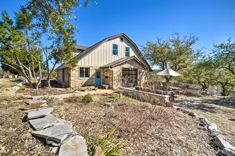 Spicewood Vacation Rental w/ Infinity Pool!