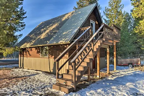 A-frame Mtn Cabin ~ 35 Mi to Yellowstone NP!