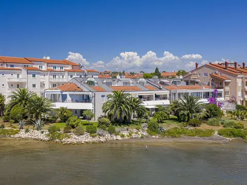 Airconditioned Studio Apartment With Seaview