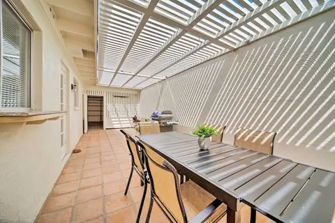 5 Mi to Camelback Ranch: Pet-friendly Home w/ Pool