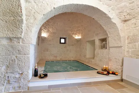 Lamarossa Trulli & Suites