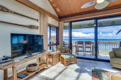 Kahana Outrigger #2b1 3 Bedroom Condo by RedAwning