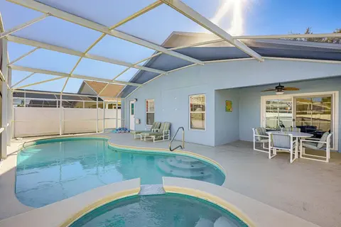 9 Mi to Walt Disney World: Family Home w/ Pool!