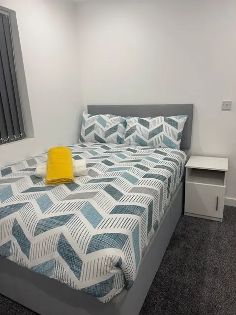 1 Bed Flat - Sleeps 2 - Parking - Wifi