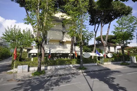 Hotel Airone B&B