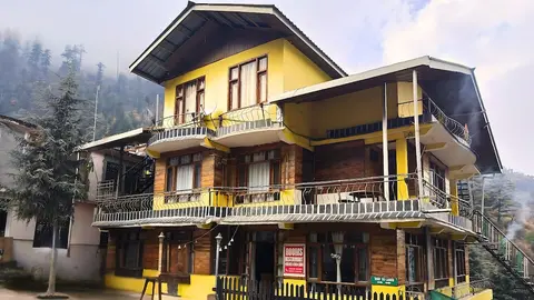Undiscovered Mountains Hotel