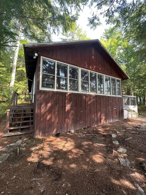 Ingall's Nook Limit 8 2 Bedroom Cabin by RedAwning