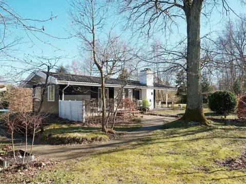 5 Person Holiday Home in Melby