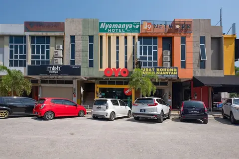 OYO 89981 Nyamanya Hotel