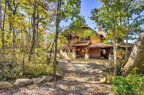 6 Mi to Sapphire Ski! Mtn-view Gem w/ Resort Perks