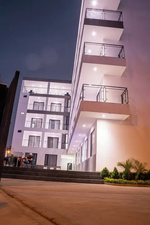 Manta Surf Hotel
