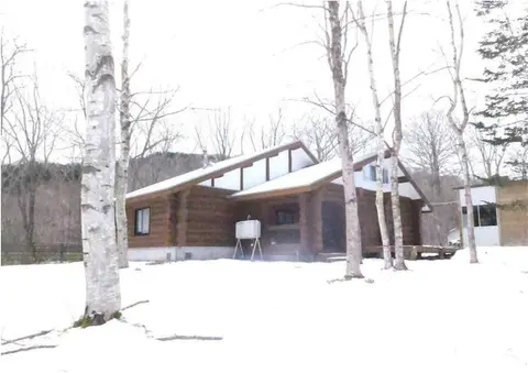 Noboribetsu Log House