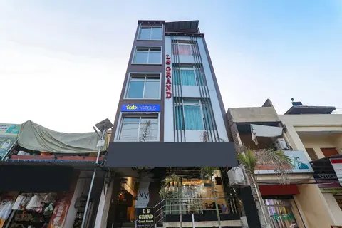 Fabhotel Ls Grand