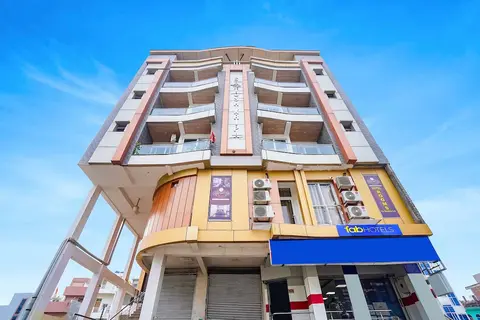Fabhotel The Comfort Inn