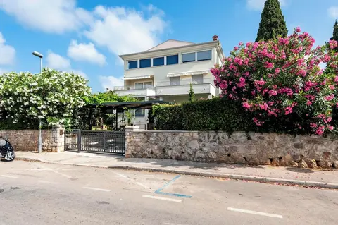 Apartments El Corsaro