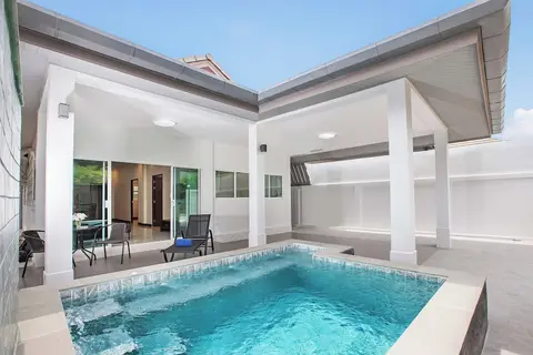 Holiday 2BR Jacuzzi Pool Villa Lancelot3