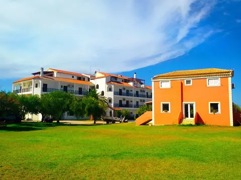 Ccb Bruskos Hotel