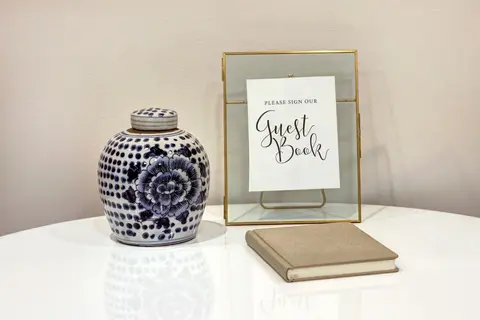 Gallery Stays - Parkside Suite
