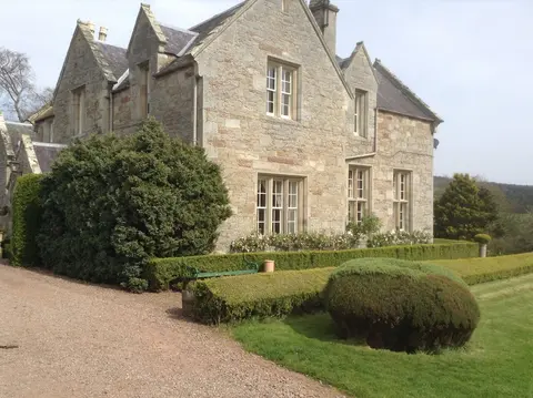 Hundalee House B&B