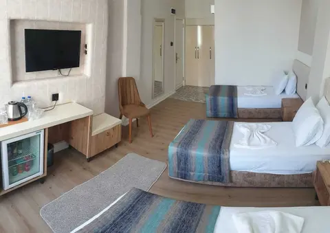 Grand Boss Suit Hotel