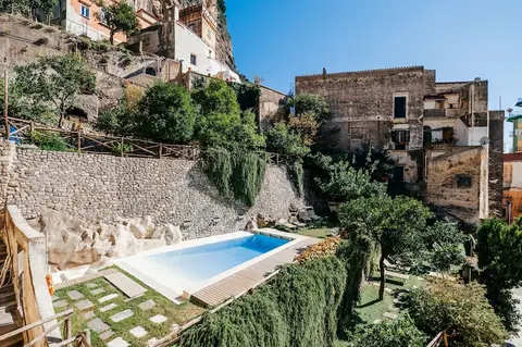 Amalfi Resort