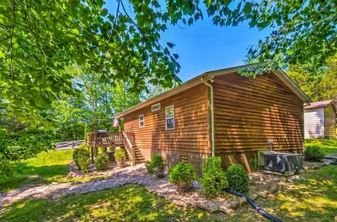 Country Cottage < 3 Mi to Dale Hollow Lake!