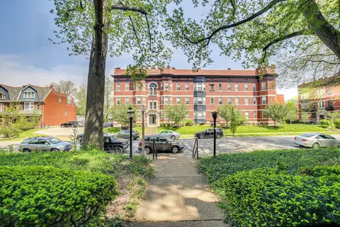 Central West End Condo < 1 Mi to Forest Park!