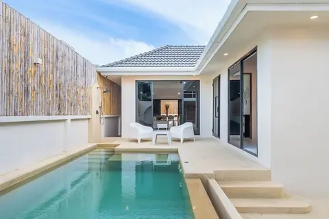 Stylish Rooftop Pool Villa Sea View V211