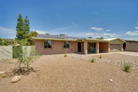 Family-friendly Tucson Retreat w/ Pool & Yard!