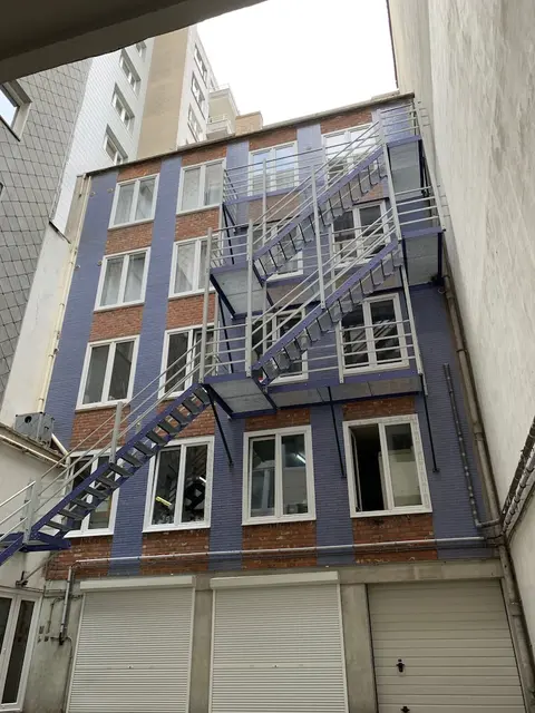 Apartment Backhouse