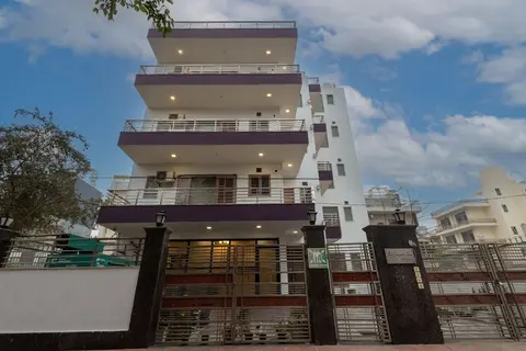 The Gleam Hotel