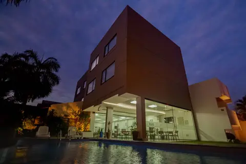 Sirari Suites Hotel