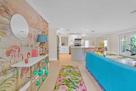 Flirty Flamingo Colorful Waterfront Escape w Pool