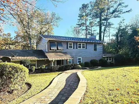 228 Lakeland