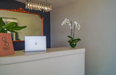 Seven Boutique Hotel