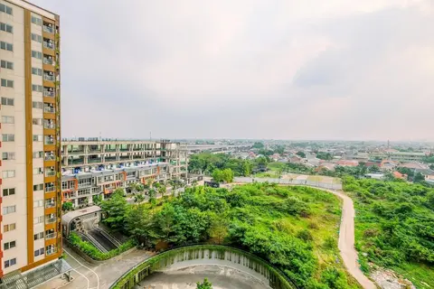 Strategic and Nice Studio at LRT City Jatibening Apartment