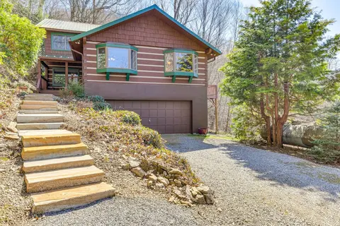 Spacious Maggie Valley Cabin w/ Waterfall On-site!