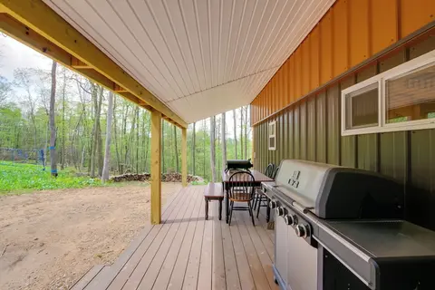 1 Mi to Mohican River: Wooded Retreat w/ Trails!