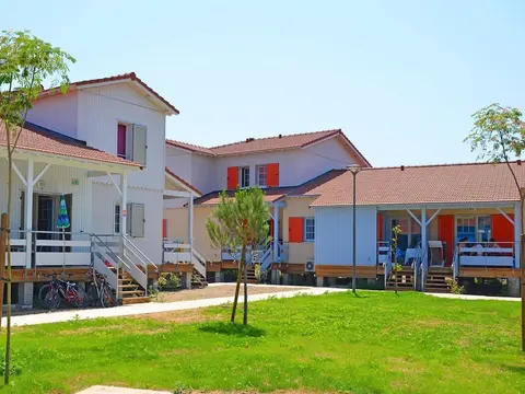 Holiday Home in France Near Windsurfing Paradise