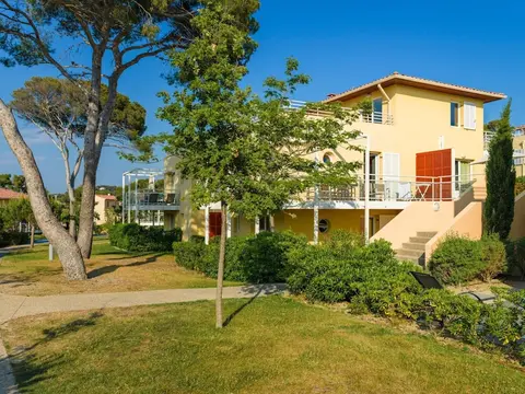 Nice Apartment With Terrace and sea View
