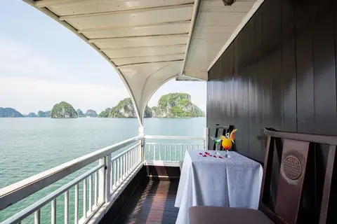 Swan Cruises Halong