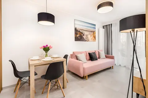 Pearl Marina Studio by Renters