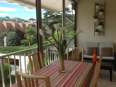 Spacious Studio in the Center of Cannes Nice Terrace Easy Walk to the Croisette and Palais - 1923