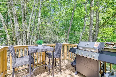 Family-friendly Tobyhanna Home: Lake & Pool Access