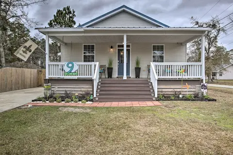 Waveland Home Near Beach: Pets Allowed!