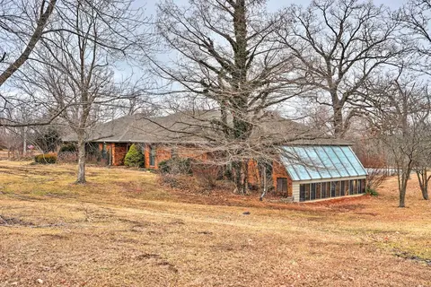 Spacious Home w/ Pond ~ 13 Mi to Columbia!