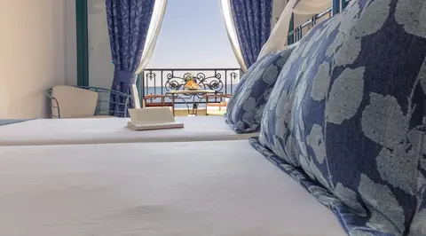 Dionysos Hotel