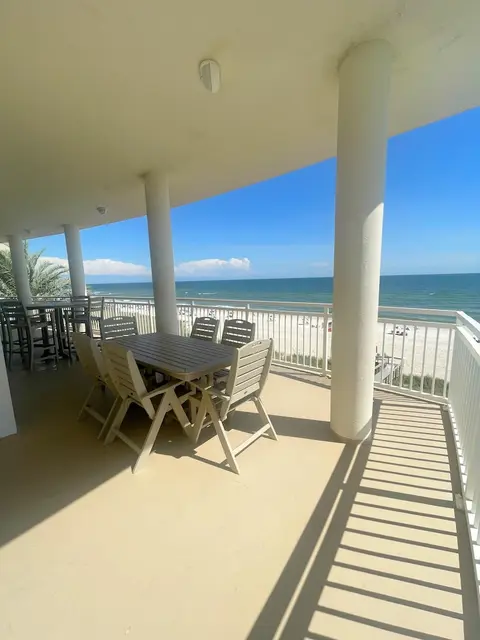 La Playa 303